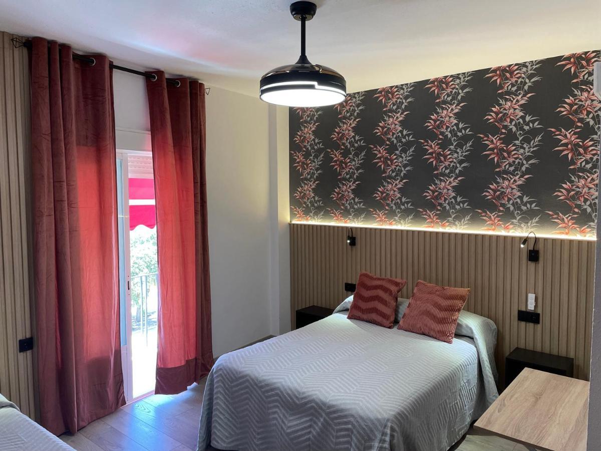 Hostal Calderon De La Barca Zalamea de la Serena ภายนอก รูปภาพ