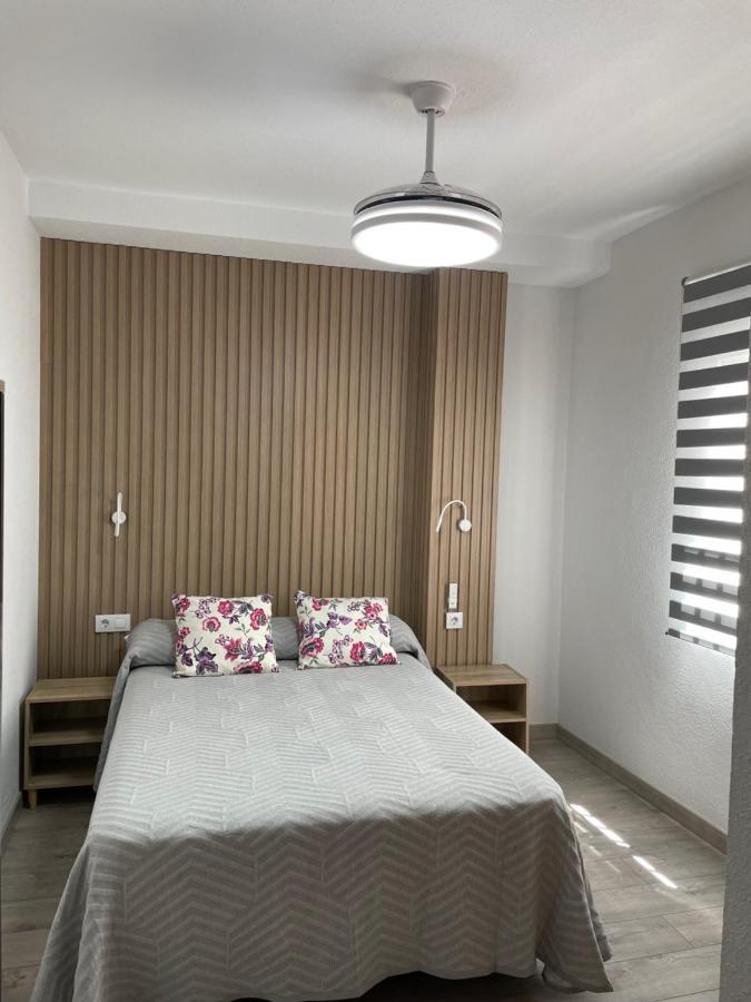 Hostal Calderon De La Barca Zalamea de la Serena ภายนอก รูปภาพ